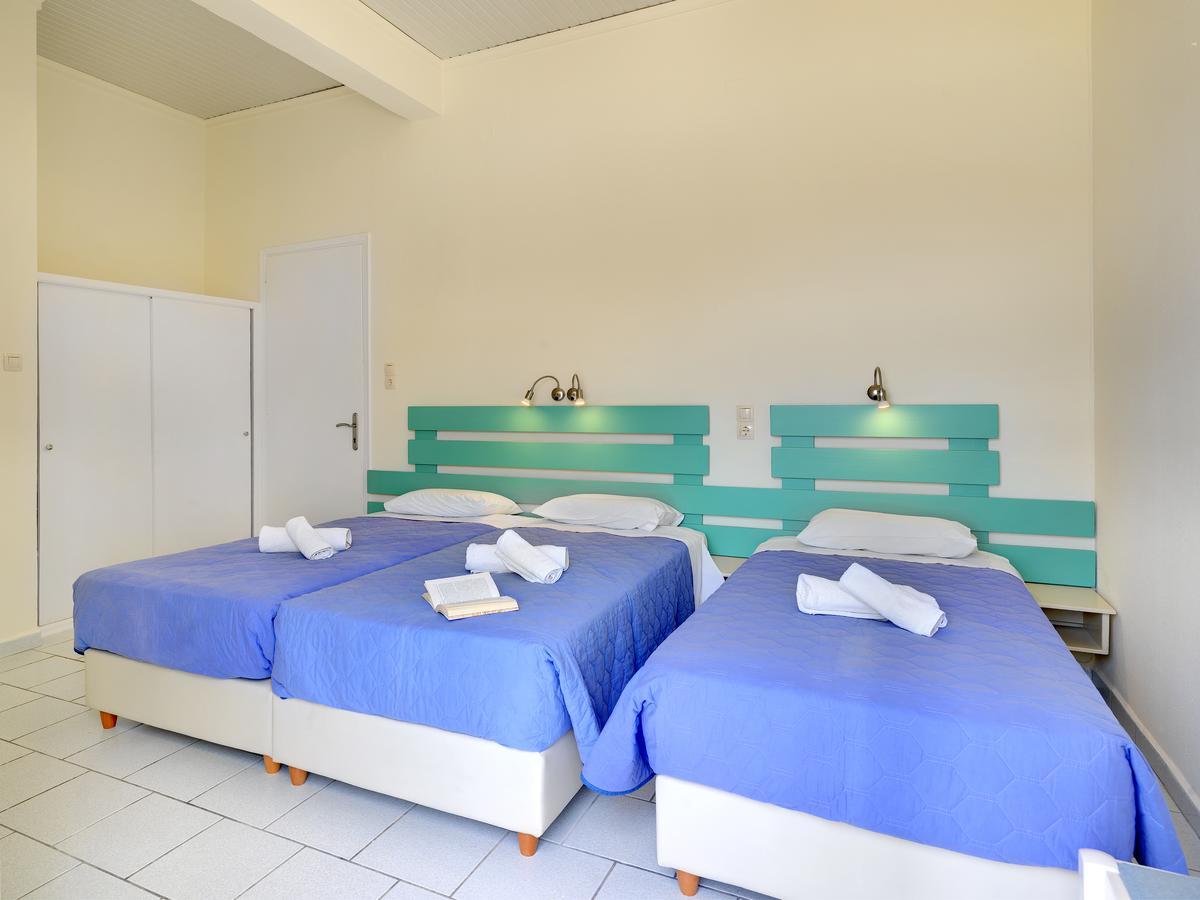 Hotel Kamelo Vári Extérieur photo