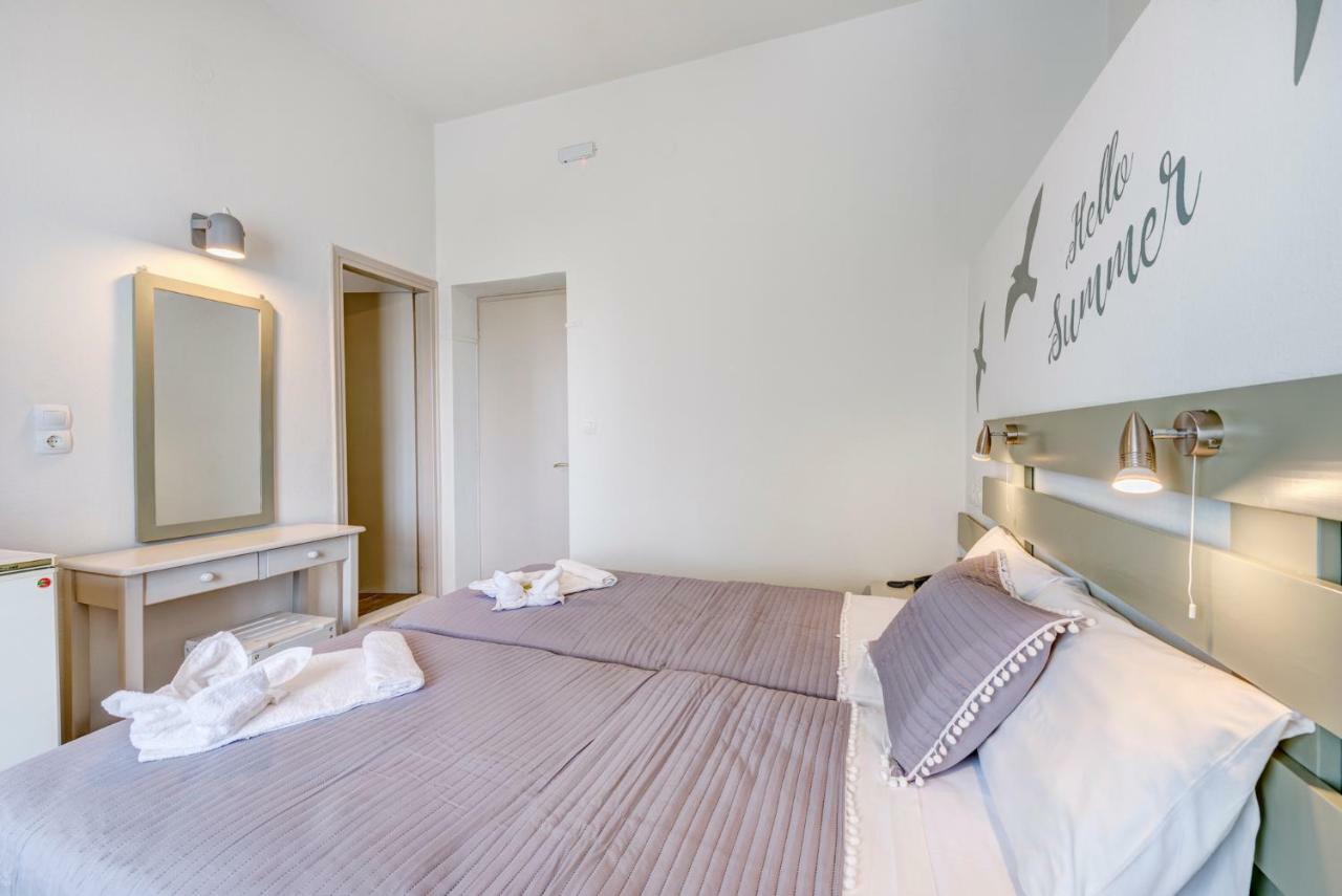 Hotel Kamelo Vári Extérieur photo
